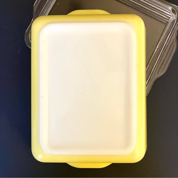 Vintage Pyrex 503 Dish + Lid - Picture 7 of 15